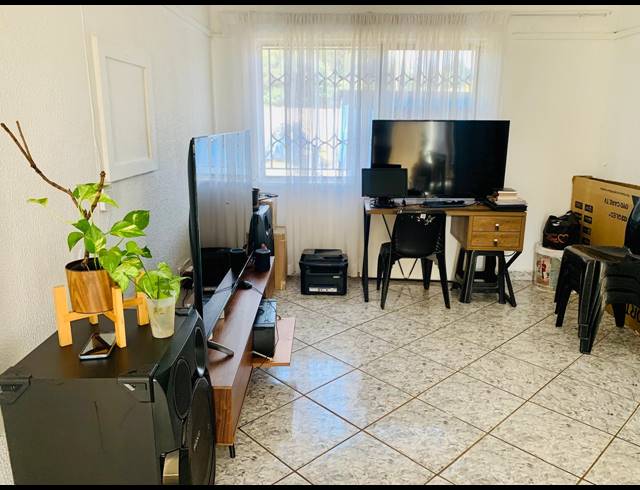 3 BEDROOM FREEHOLD FOR SALE IN VANDERBIJLPARK CW 2